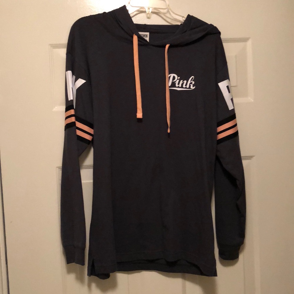 ❌SOLD❌Victoria’s Secret PINK Varisty Pullover